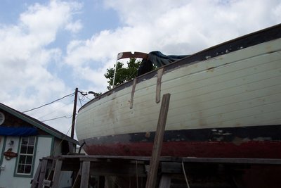 For a 34 foot boat the hull is huge!