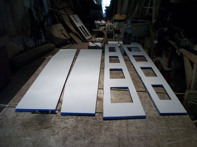 V-berth, Settee faces painted (backside).JPG